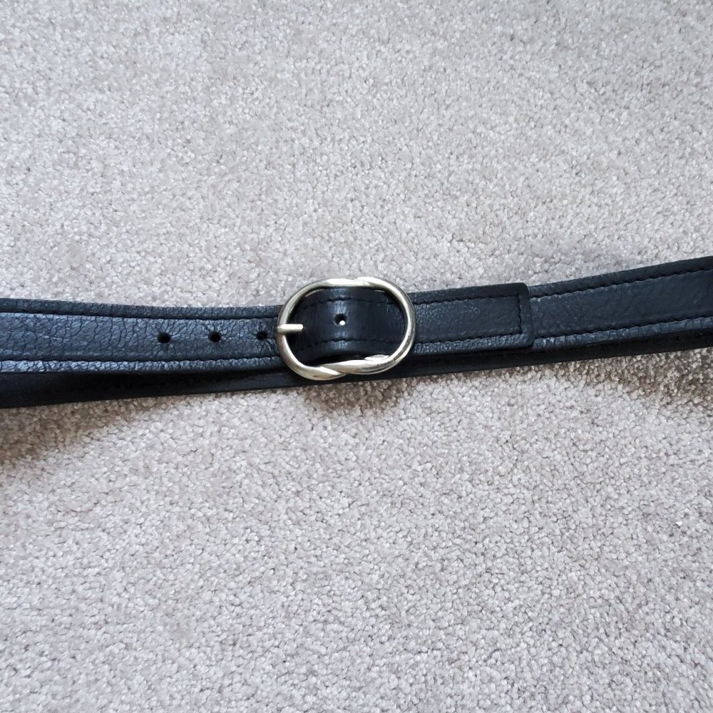 Calvin Klein Jeans  Black Leather Belt Size Medium With Silver Buckle